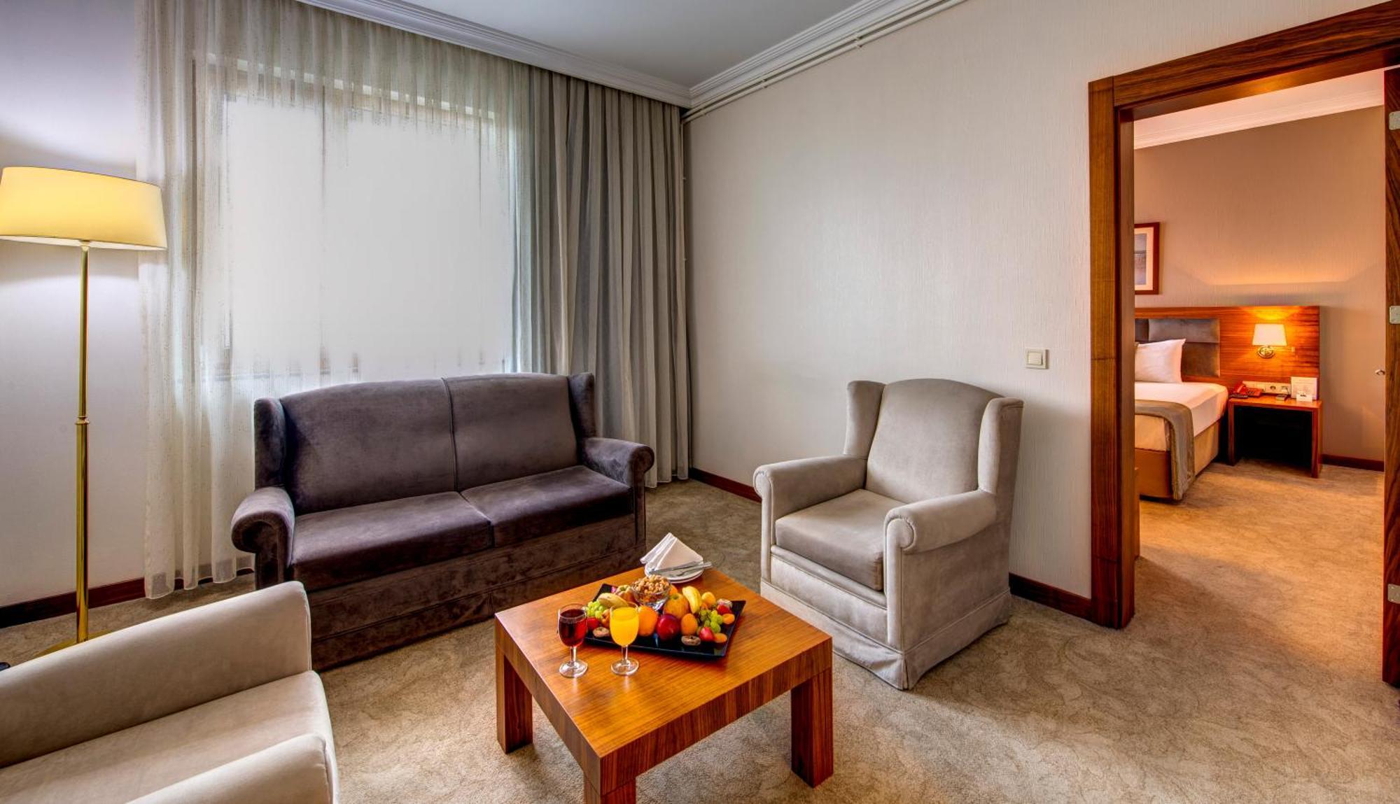 เบรา คอนยา โอเตล Hotel ภายนอก รูปภาพ